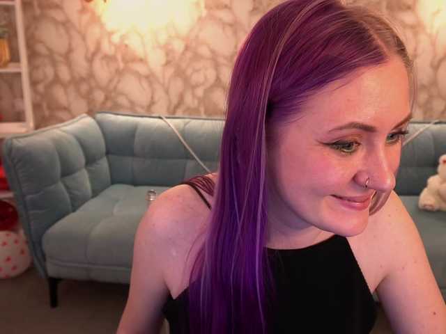 DramaQuenns webcam stream