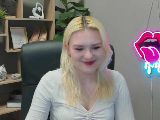 SweetLilyxo live cam
