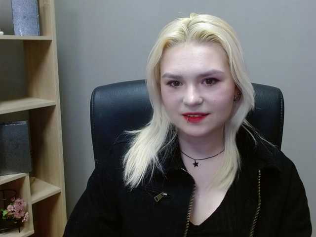 SweetLilyxo Profile Image