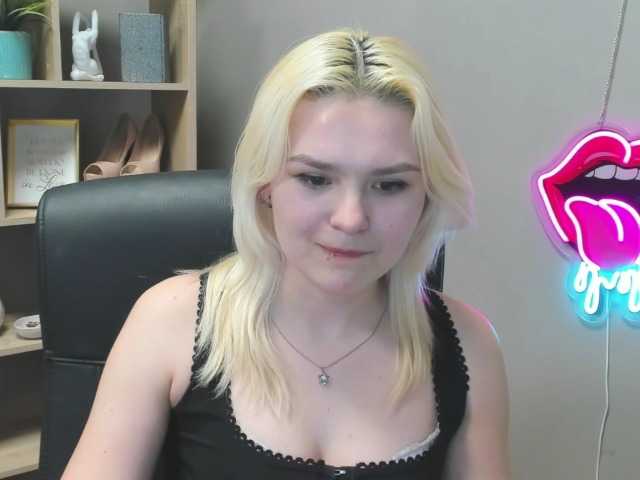 SweetLilyxo Live Cam on BongaCams