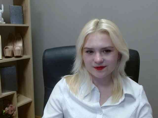 SweetLilyxo Live Webcam on BongaCams