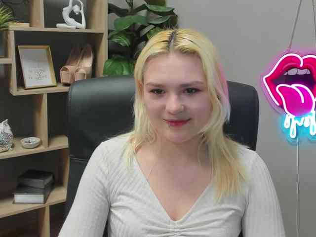 SweetLilyxo Live Webcam on BongaCams
