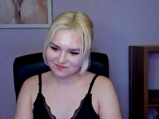 SweetLilyxo webcam