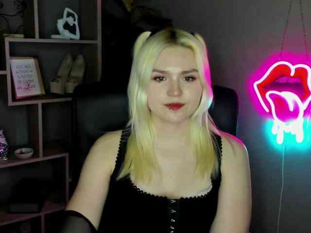 SweetLilyxo Live Webcam on BongaCams