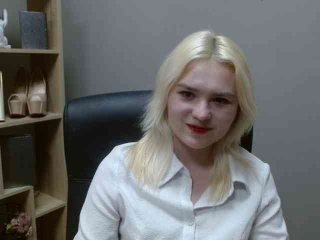 SweetLilyxo Live Webcam on BongaCams