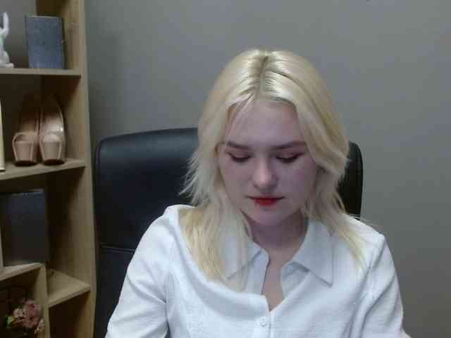 SweetLilyxo Live Webcam on BongaCams