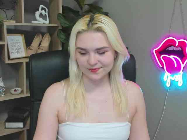 SweetLilyxo Live Webcam on BongaCams