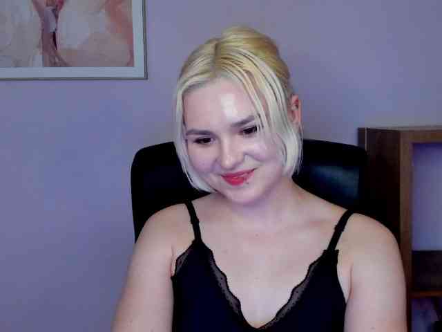 SweetLilyxo webcam