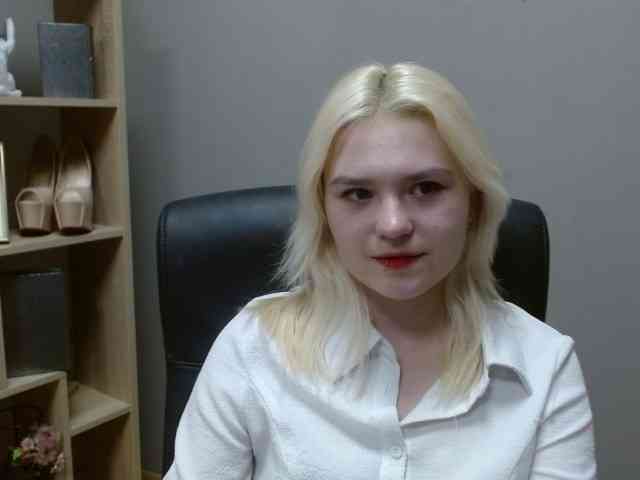 SweetLilyxo Live Webcam on BongaCams