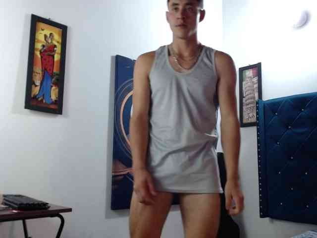 Crissteban1 Live Webcam on BongaCams