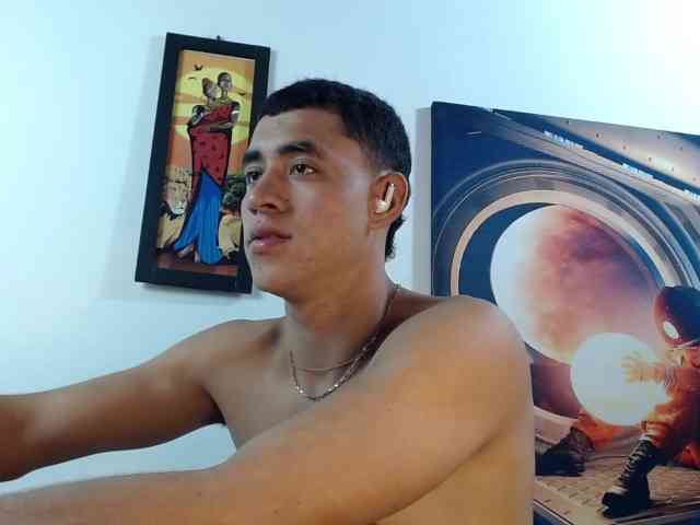 Crissteban1 Live Webcam on BongaCams
