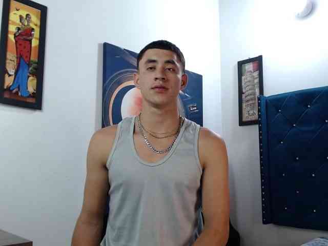 Crissteban1 Live Webcam on BongaCams