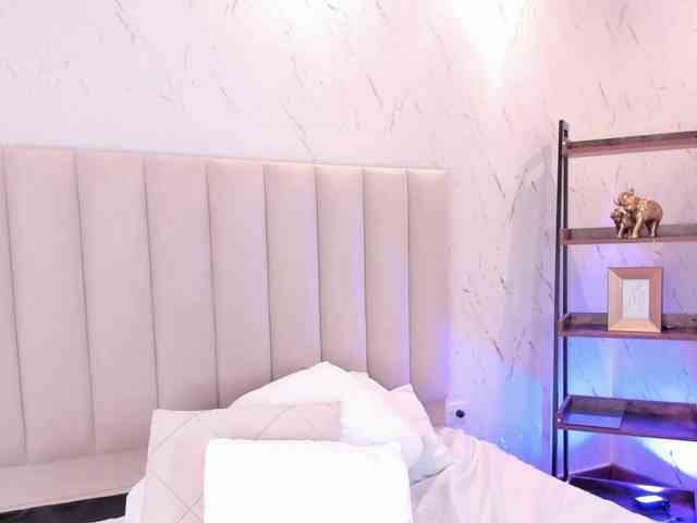 ViolettaRouse webcam