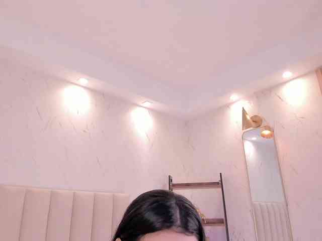 ViolettaRouse webcam