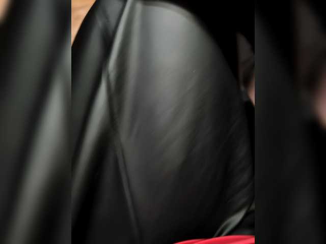 BerryandMister live room