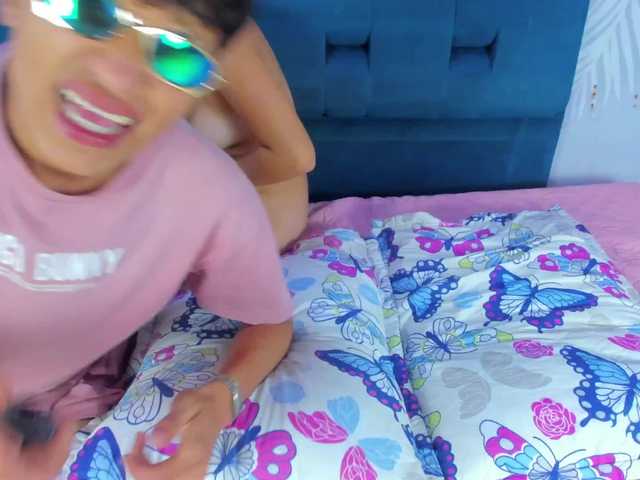 YoungsWild's BongaCams profile