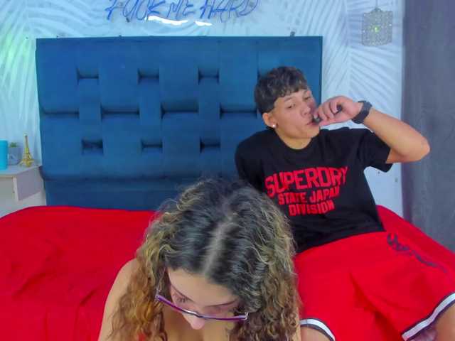 YoungsWild's BongaCams show and profile