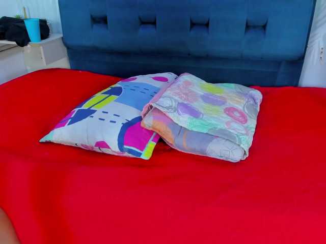 YoungsWild's BongaCams show and profile