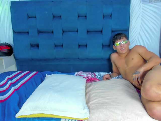 YoungsWild's BongaCams profile