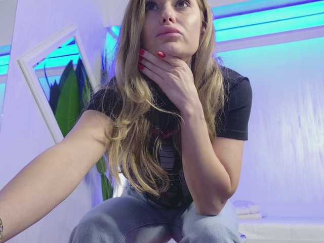 kaseyquinn's BongaCams show and profile