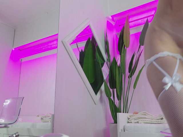 kaseyquinn's BongaCams show and profile