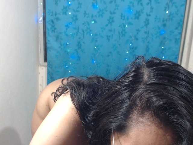 Sabrina08's BongaCams show and profile