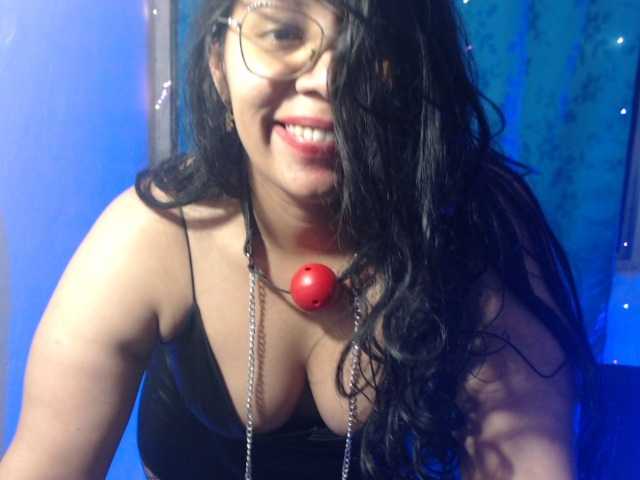 Sabrina08's BongaCams show and profile