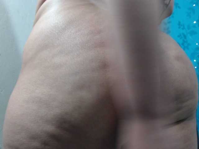 Sabrina08's BongaCams show and profile