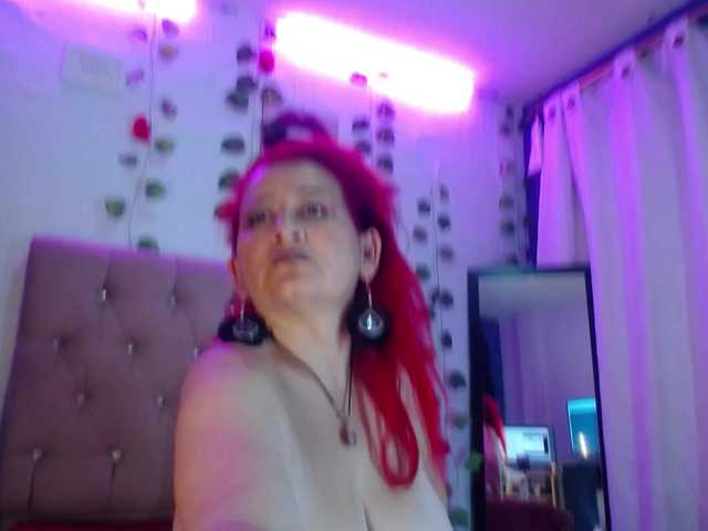 Tyanna-Talk's BongaCams show and profile