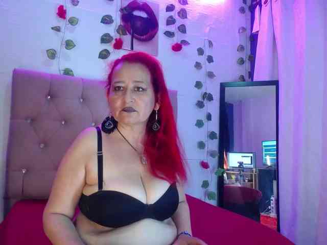 Tyanna-Talk webcam
