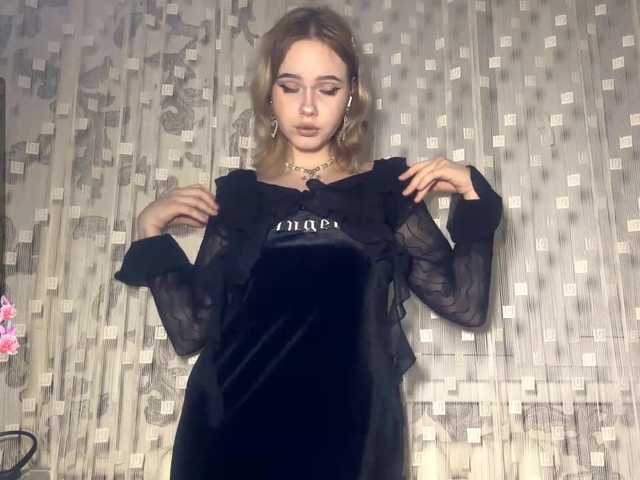 LaelVeller — Hello! My name is Aurora! I am just starting a streamer and will be grateful for your advice and support! #new #shy #skinny#18 #bigboobs