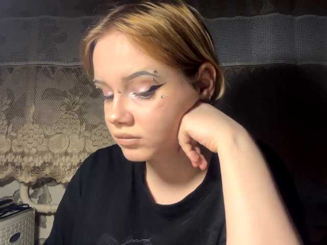 LaelVeller's BongaCams show and profile