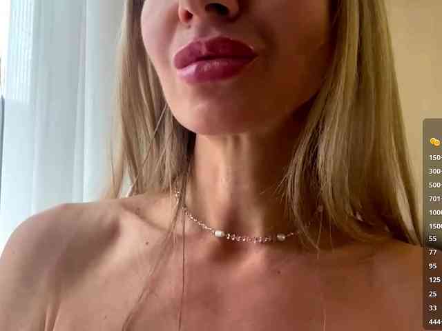 NicolleReisman webcam