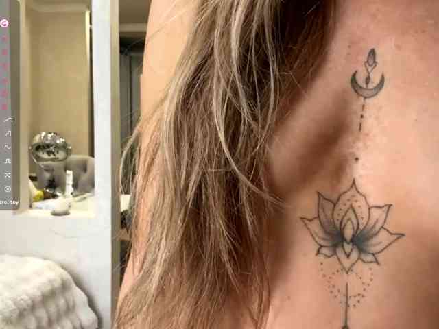 NicolleReisman webcam