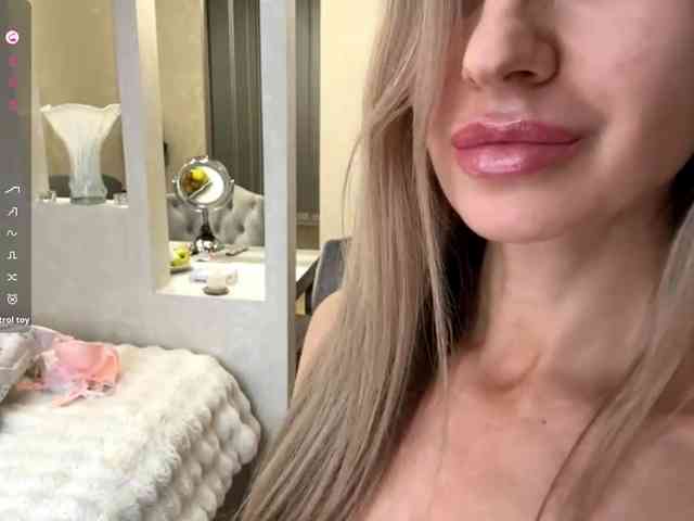 NicolleReisman webcam