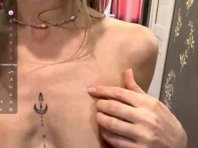 NicolleReisman webcam