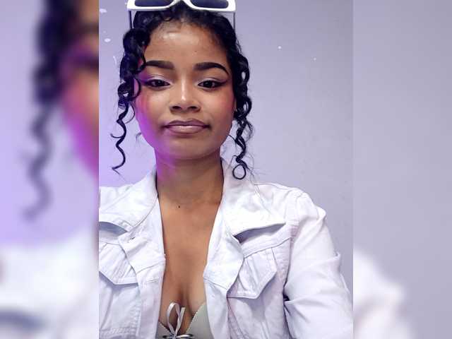 Catie261 from BongaCams is Freechat