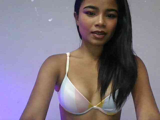 Catie261 webcam