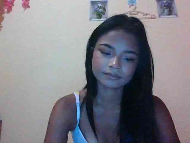 Catie261 webcam
