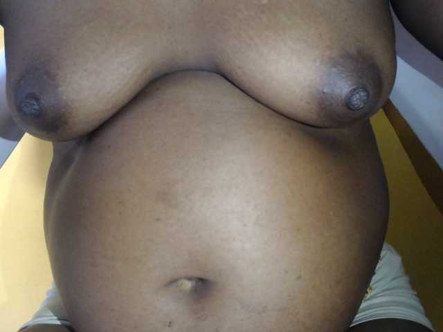 Sexylip's BongaCams show and profile