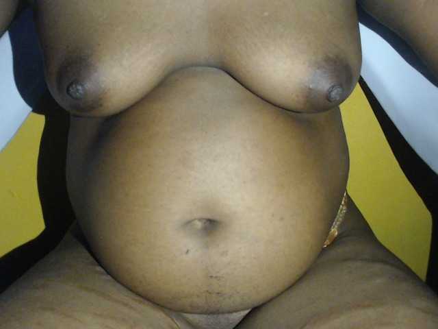 Sexylip's BongaCams show and profile