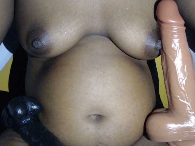 Sexylip's BongaCams show and profile