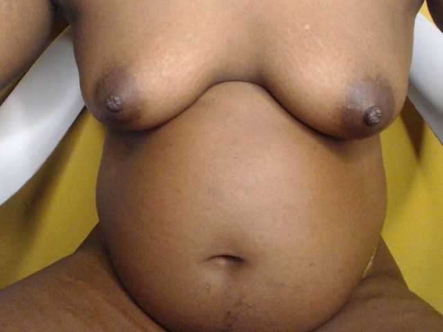 Sexylip's BongaCams show and profile