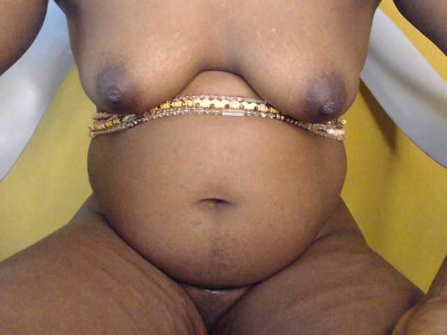 Sexylip's BongaCams show and profile