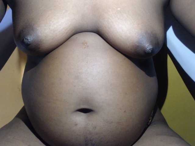 Sexylip's BongaCams show and profile