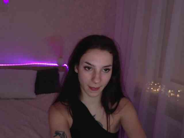 TianaHot777 webcam