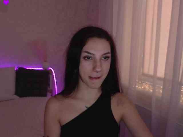 TianaHot777 webcam