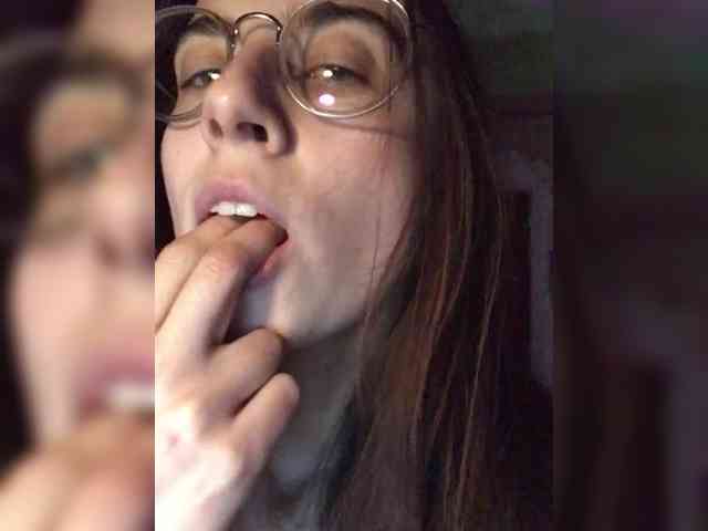 TeaseWithTaste webcam