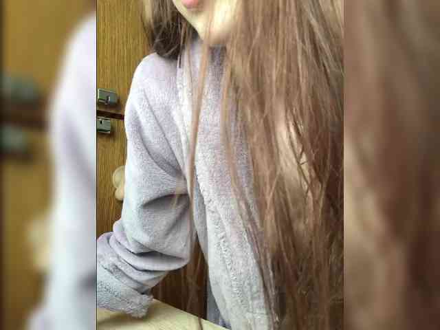 TeaseWithTaste webcam