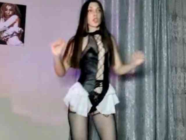 MagaliOttaway webcam